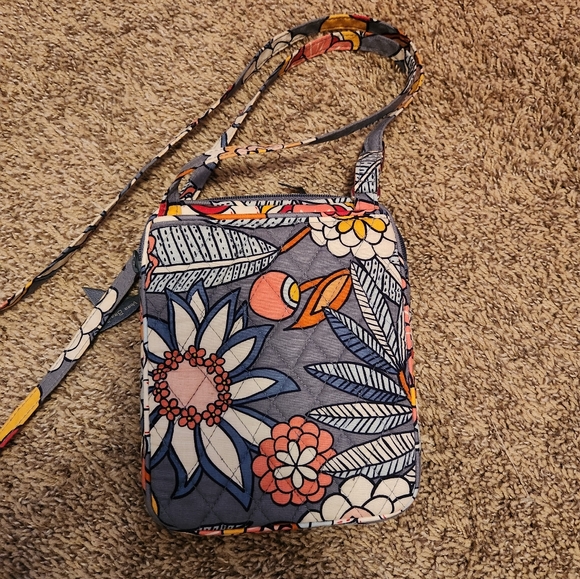 Vera Bradley Purse - Picture 2 of 4